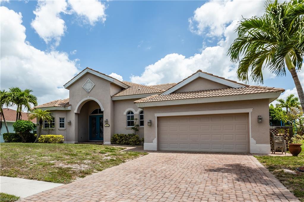 MARCO BEACH - Residential