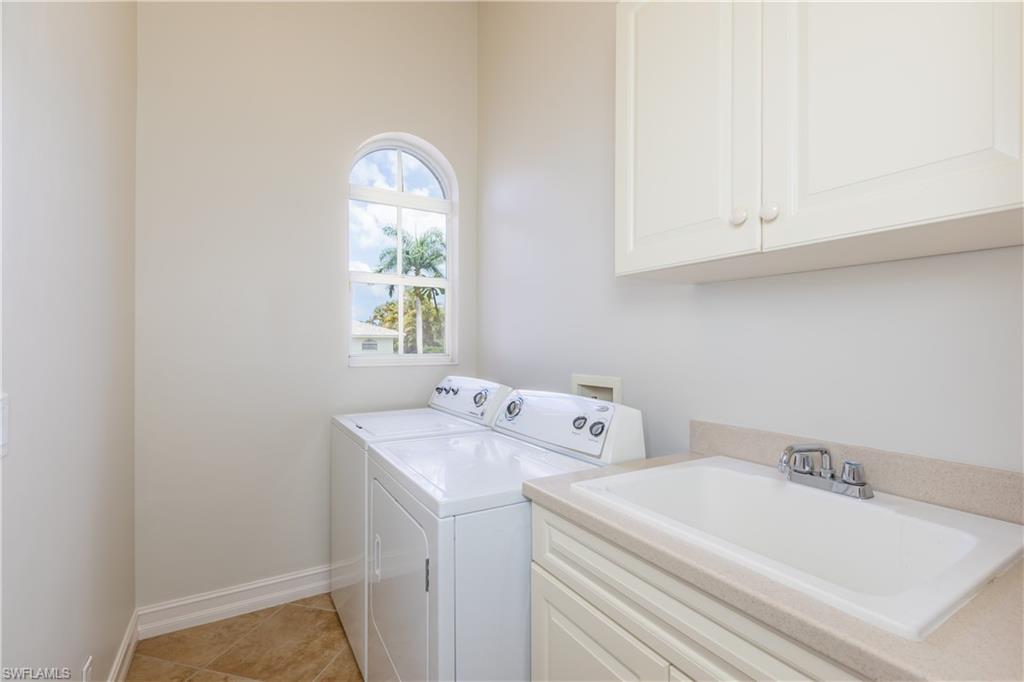 MARCO BEACH - Residential