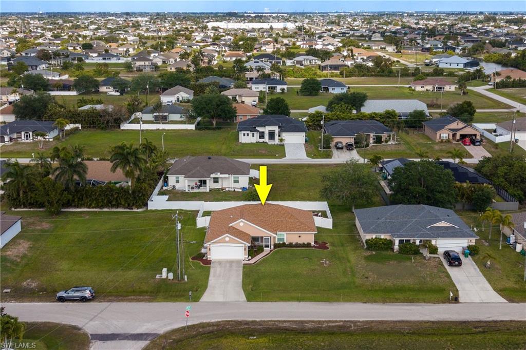CAPE CORAL - Residential