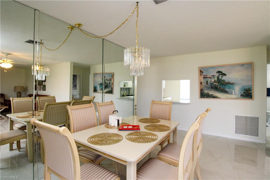 GLADES COUNTRY CLUB - Residential Lease