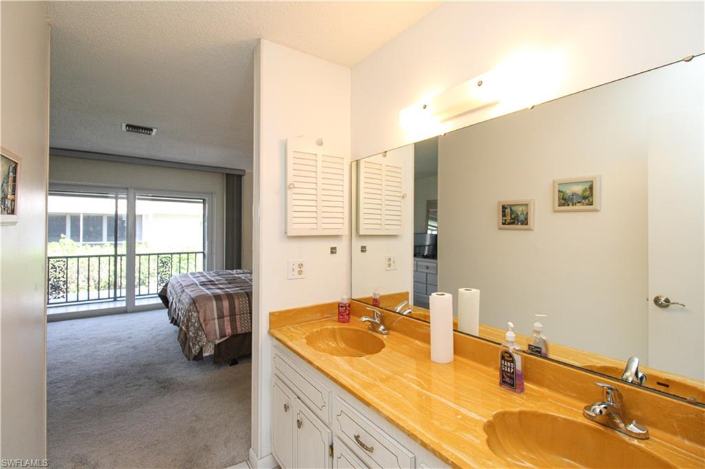 GLADES COUNTRY CLUB - Residential Lease