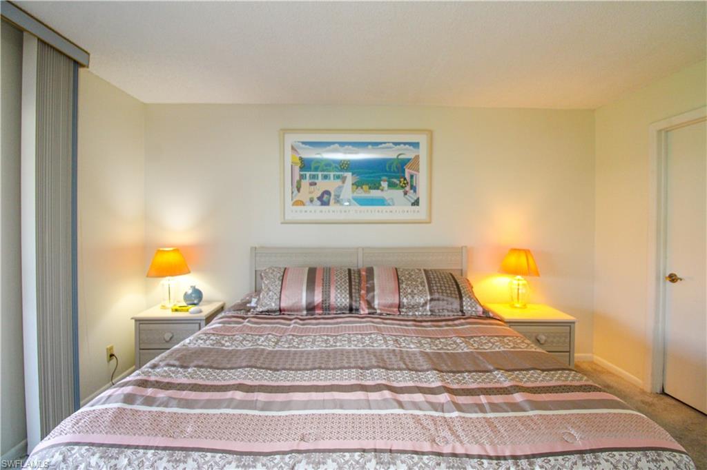 GLADES COUNTRY CLUB - Residential Lease