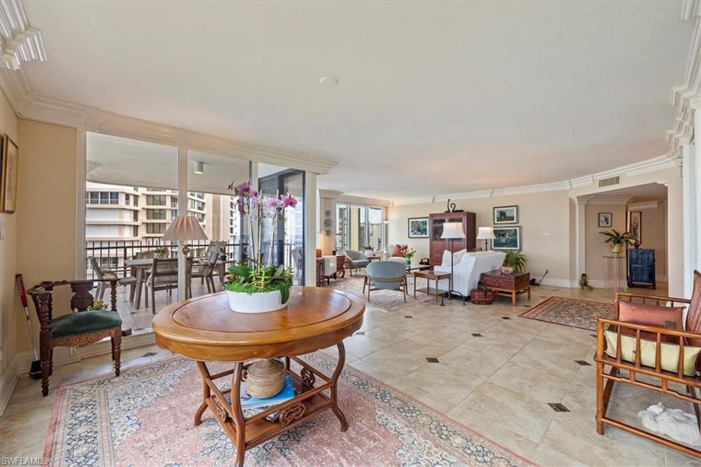 4251 Gulf Shore BLVD N 17D