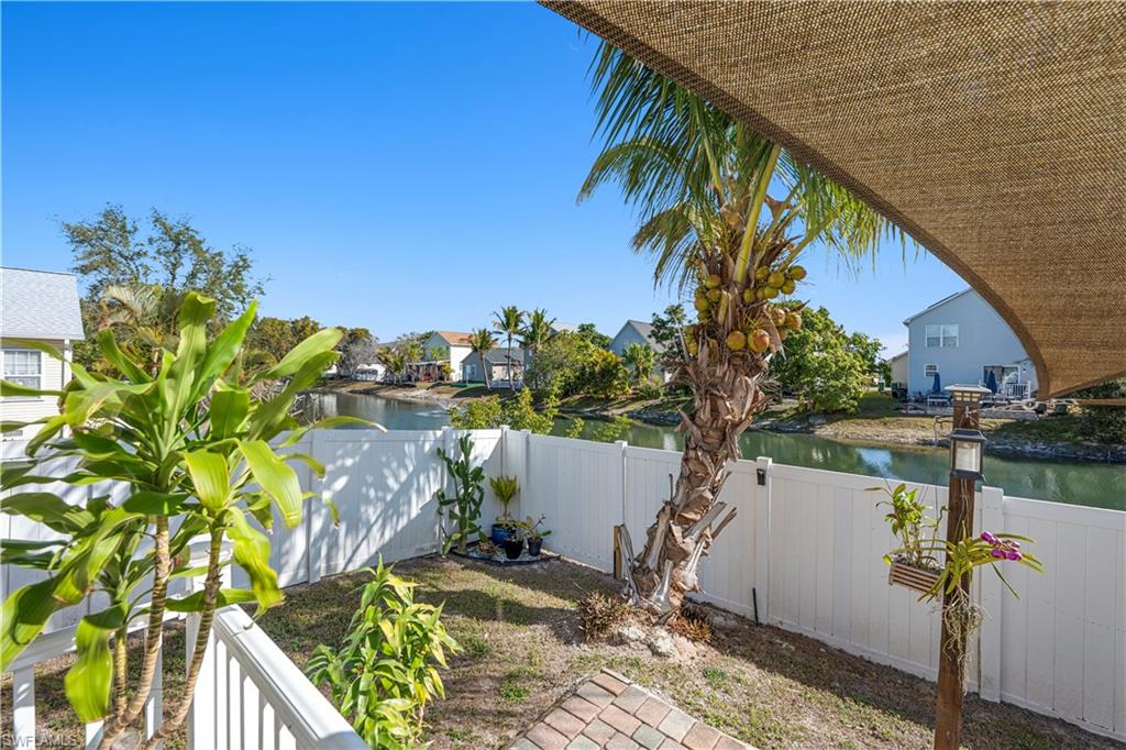 LEAWOOD LAKES - Residential