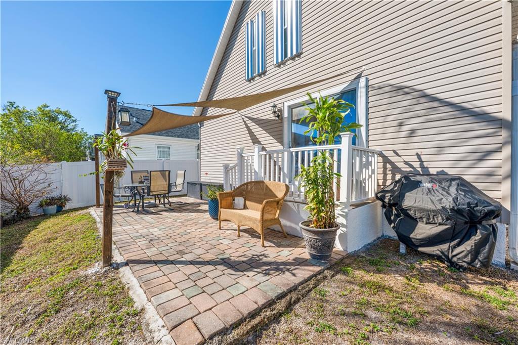 LEAWOOD LAKES - Residential