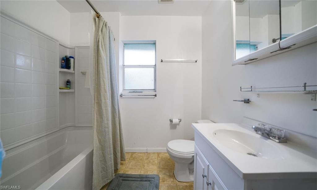 FORT MYERS SHORES - Residential