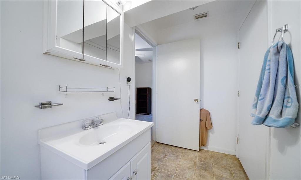 FORT MYERS SHORES - Residential