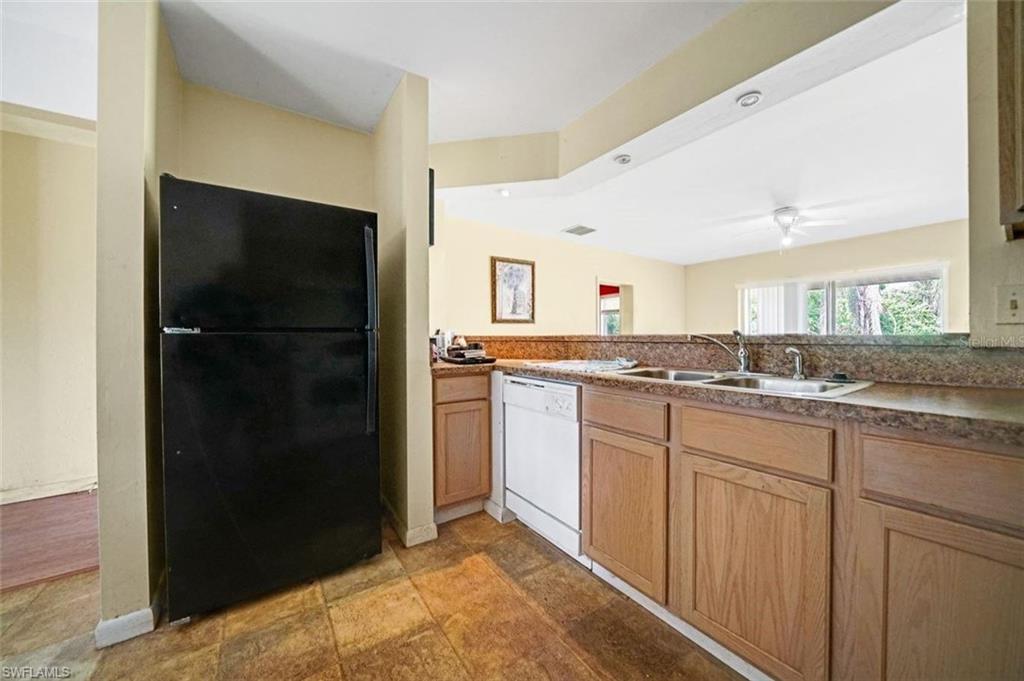 FORT MYERS SHORES - Residential