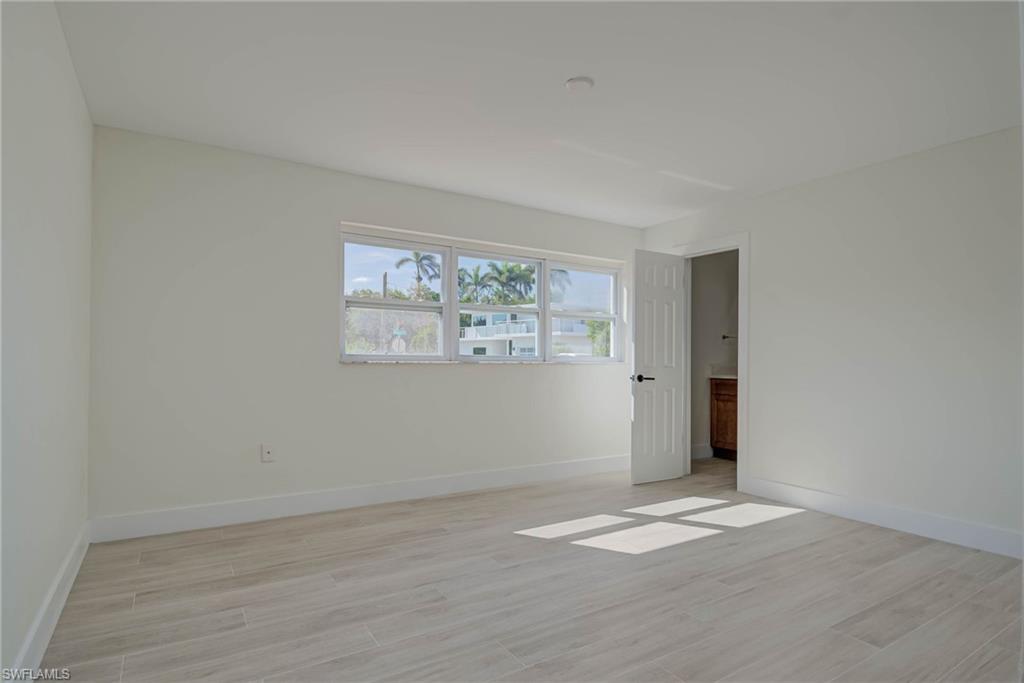 LA CHELLE MANOR - Residential