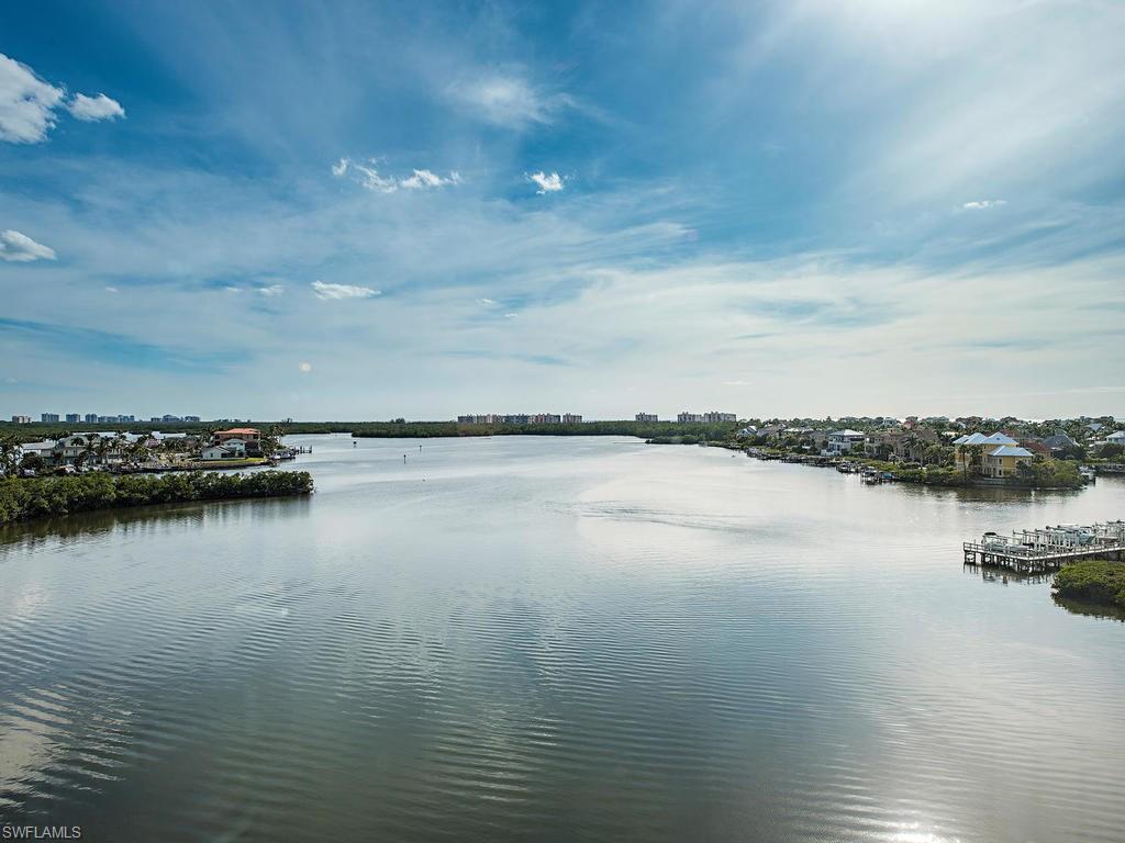 HICKORY BAY WEST - Residential