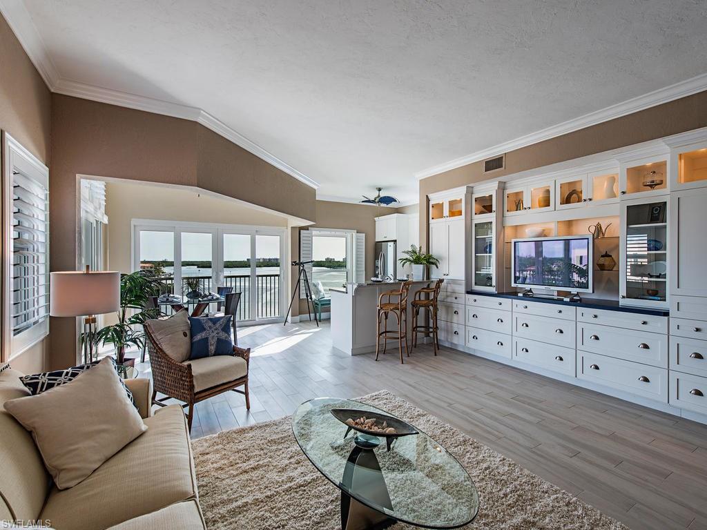 HICKORY BAY WEST - Residential