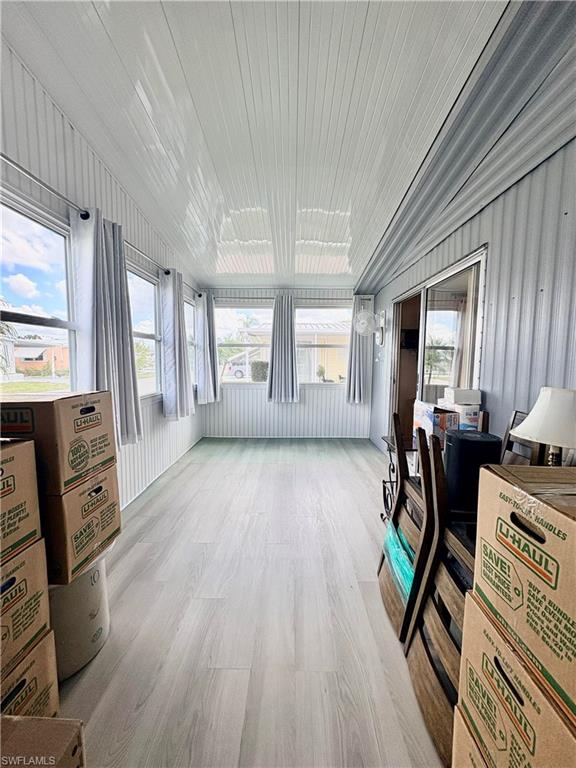 LAUREL ESTATES MOBILE HOME VIL - Residential