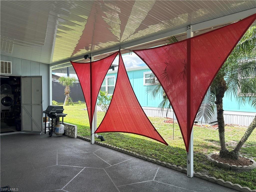 LAUREL ESTATES MOBILE HOME VIL - Residential