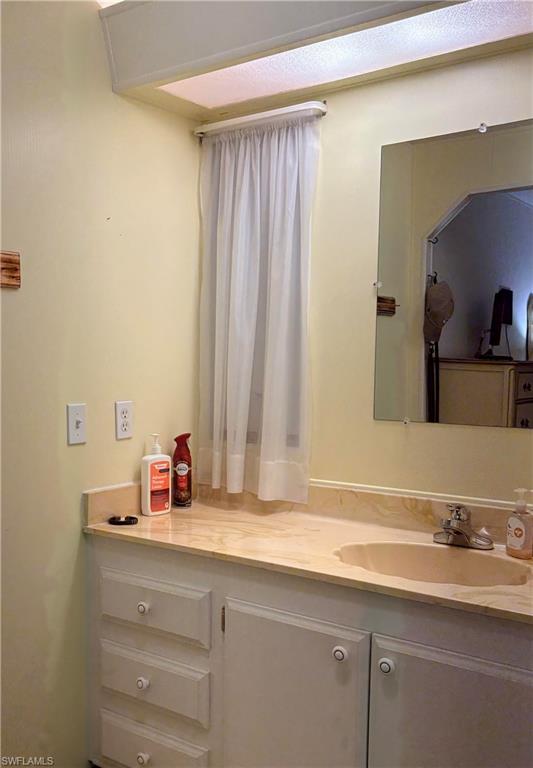 LAUREL ESTATES MOBILE HOME VIL - Residential