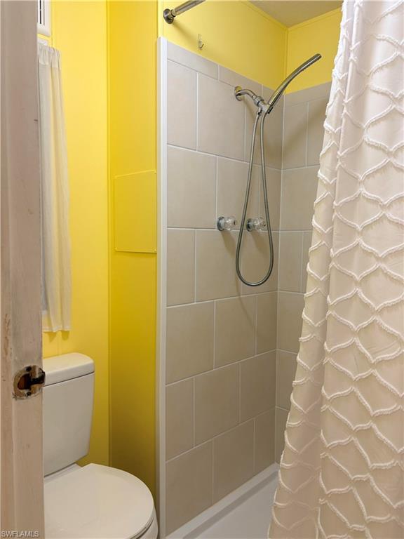 LAUREL ESTATES MOBILE HOME VIL - Residential