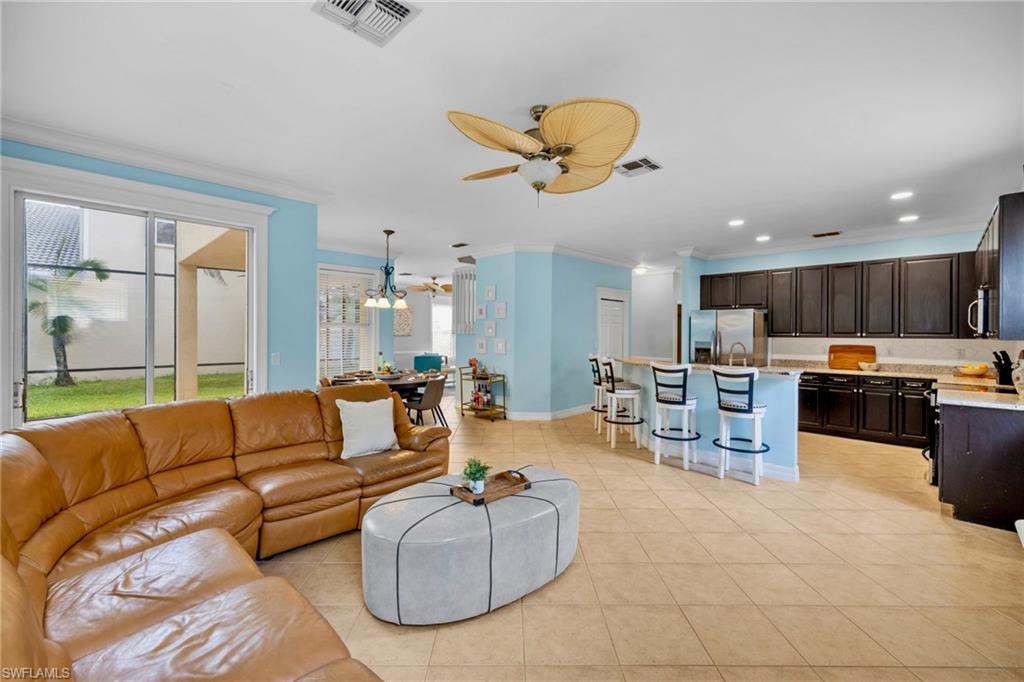 2346 Butterfly Palm DR