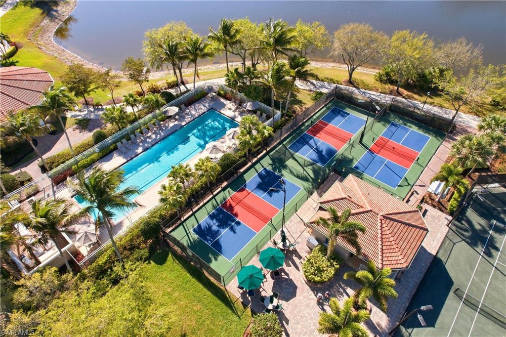 VILLAGE WALK OF BONITA SPRINGS - Residential