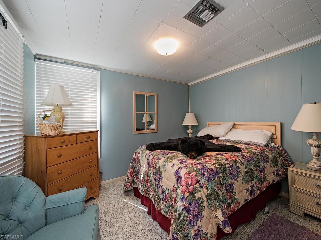 OLDE NAPLES - Residential