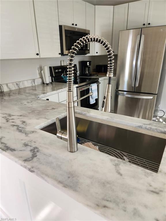 CORKSCREW WOODLANDS - Residential