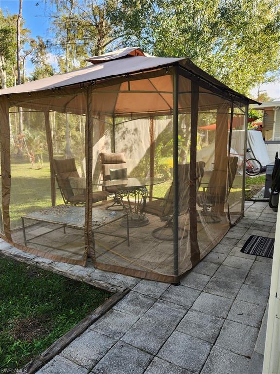 CORKSCREW WOODLANDS - Residential