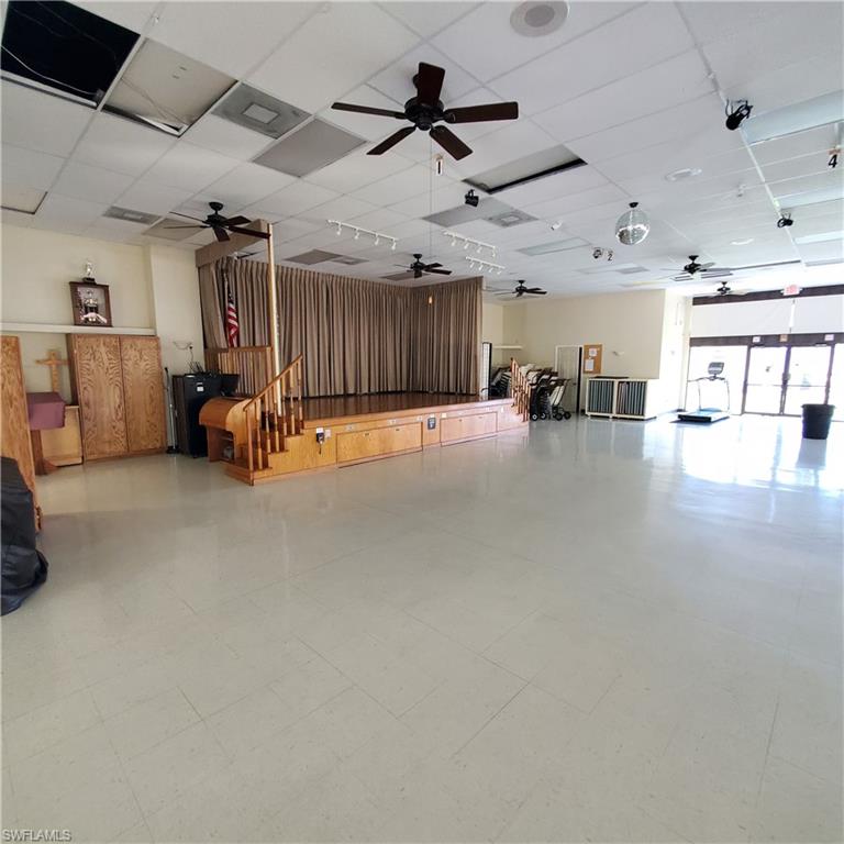 CORKSCREW WOODLANDS - Residential