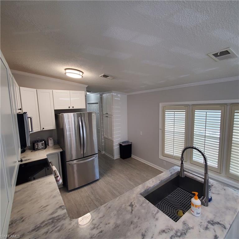 CORKSCREW WOODLANDS - Residential