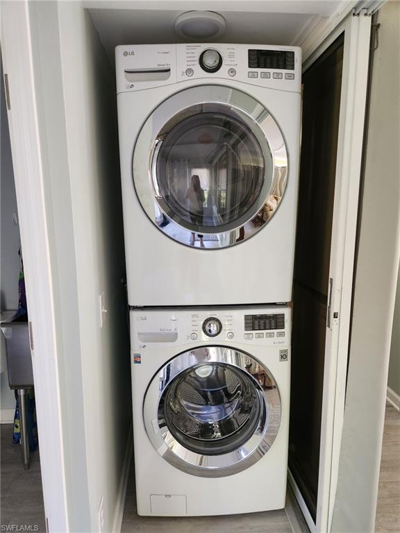 CORKSCREW WOODLANDS - Residential