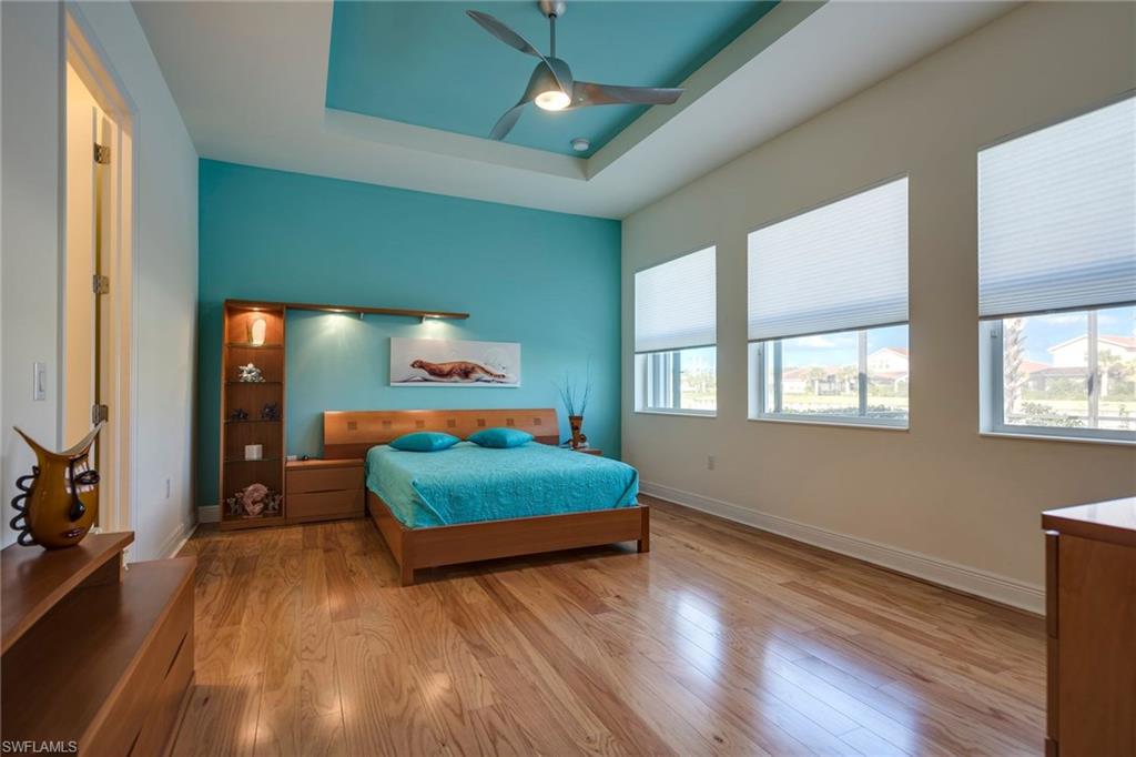 MANCHESTER SQUARE - Residential