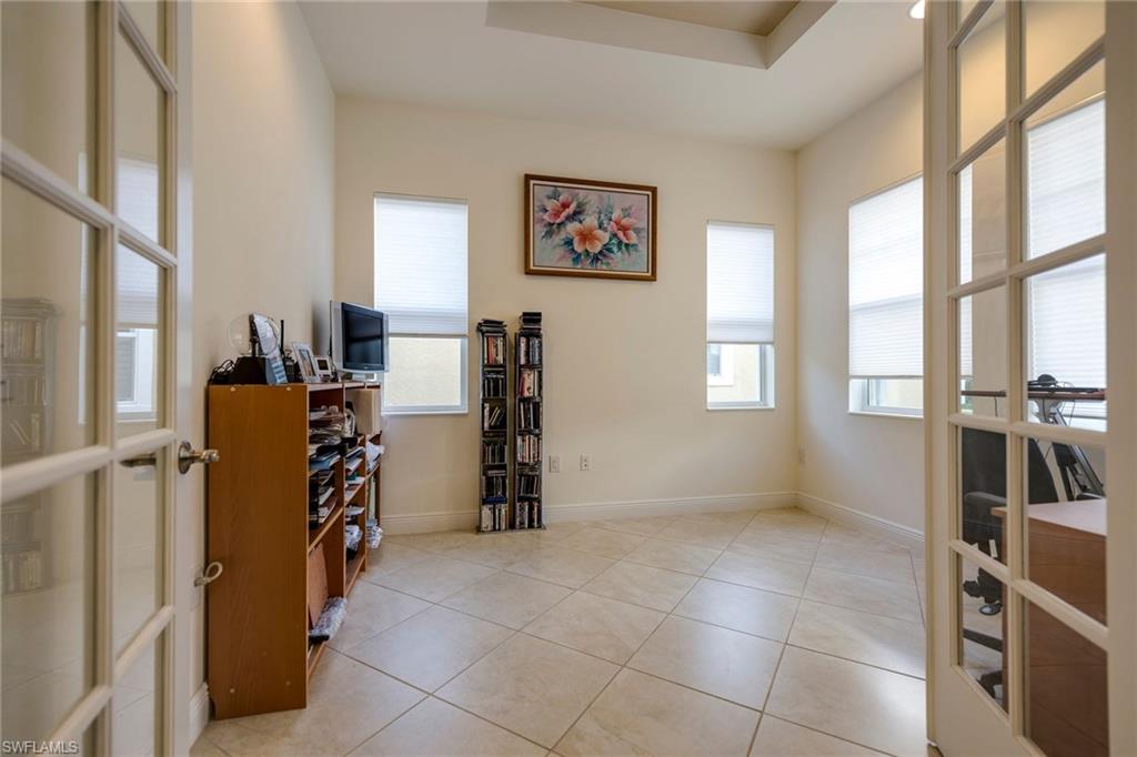 MANCHESTER SQUARE - Residential