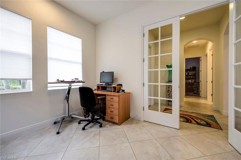 MANCHESTER SQUARE - Residential