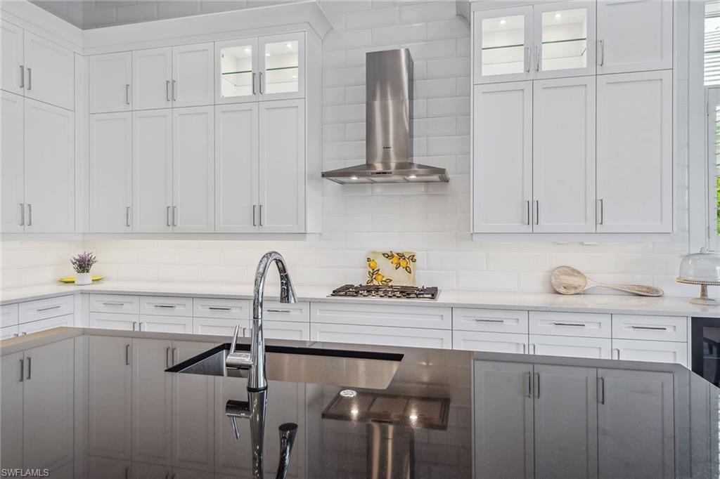 OYSTER HARBOR - Residential