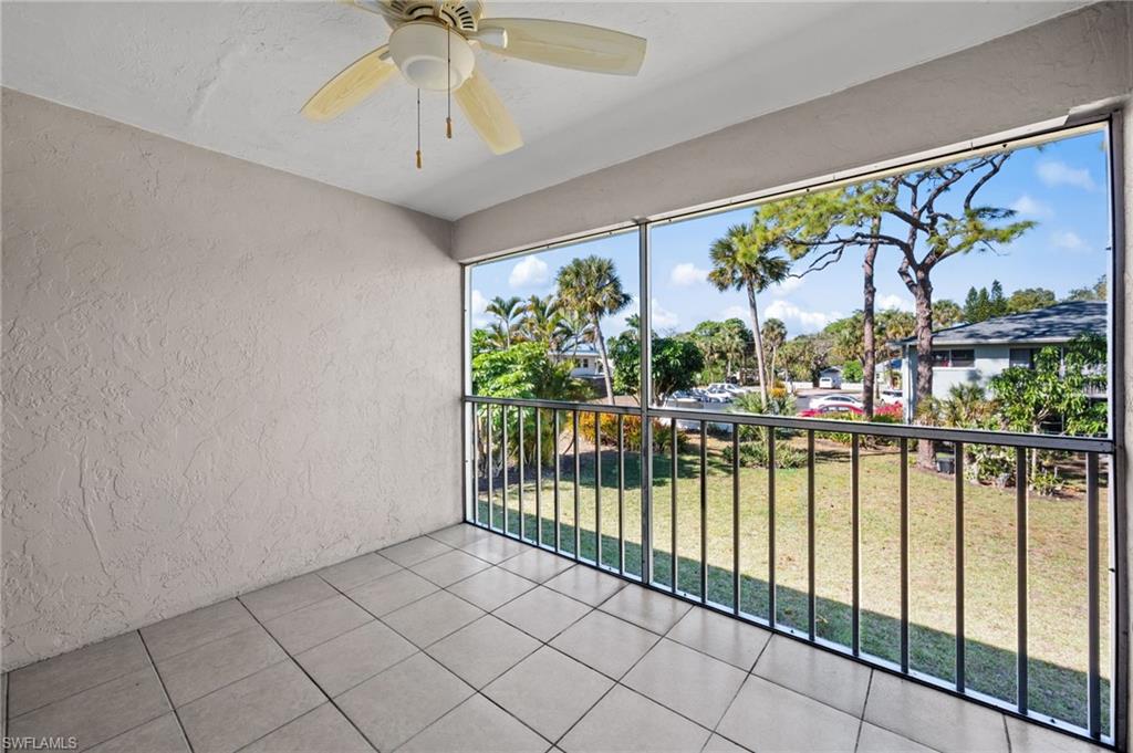 IMPERIAL PALMS - Residential