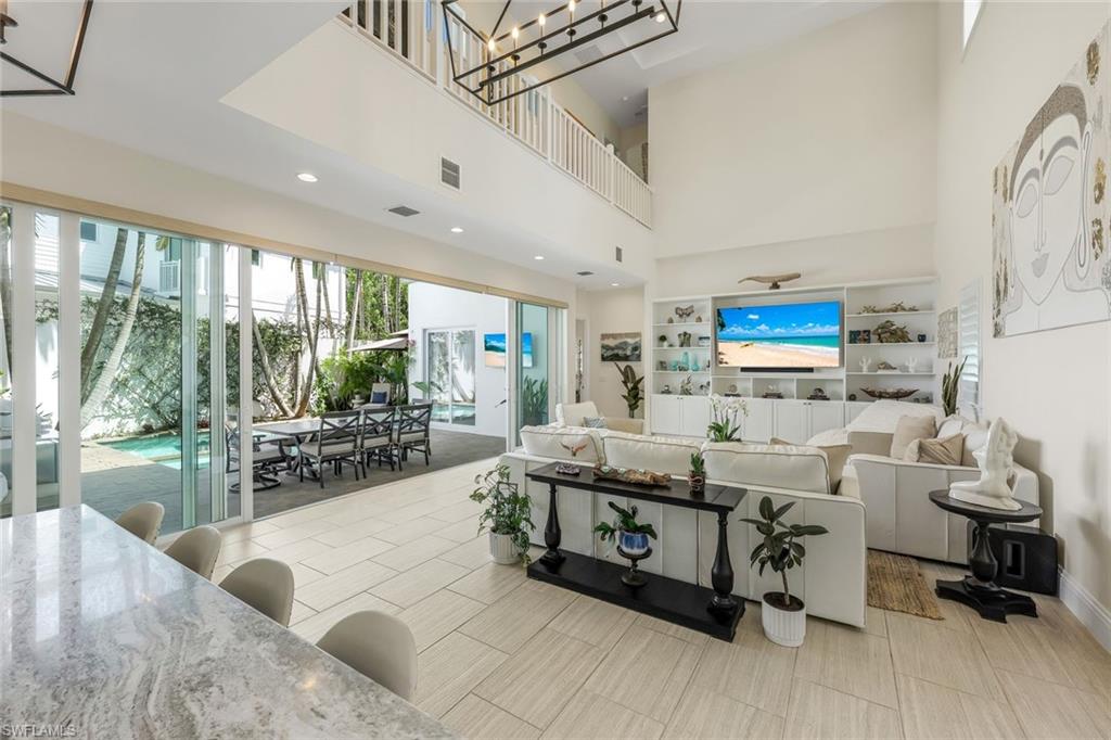 9161 Mercato WAY