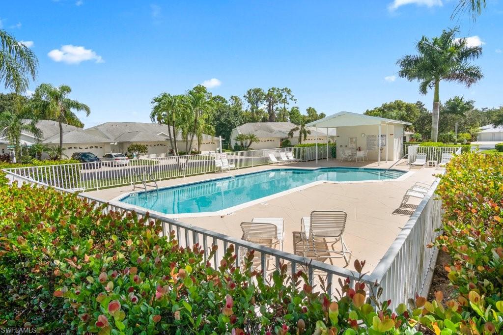 SHADOWOOD VILLAS - Residential