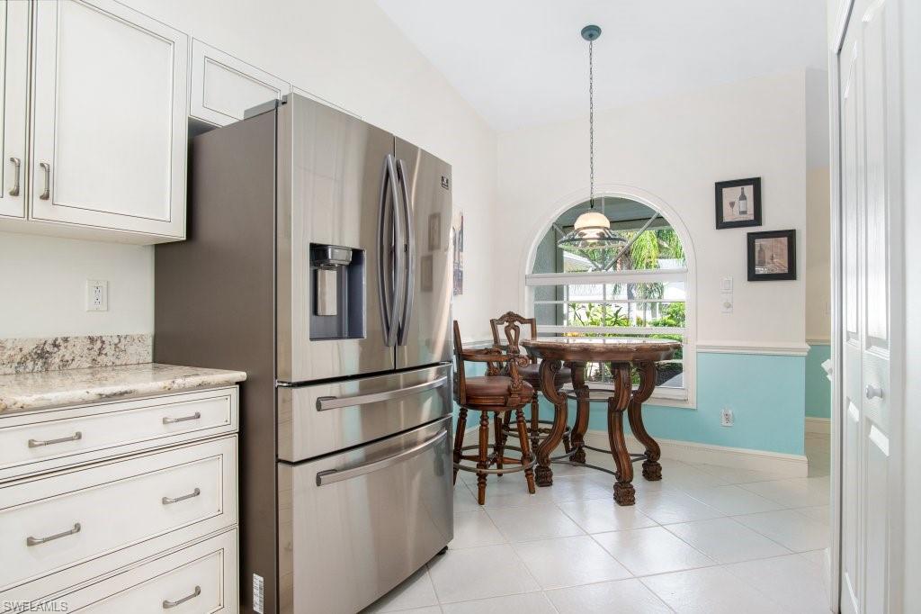 SHADOWOOD VILLAS - Residential