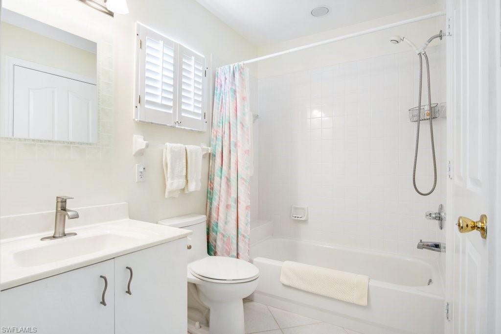 SHADOWOOD VILLAS - Residential