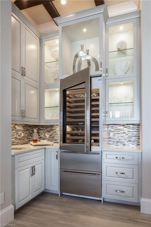 MARCO BEACH - Residential