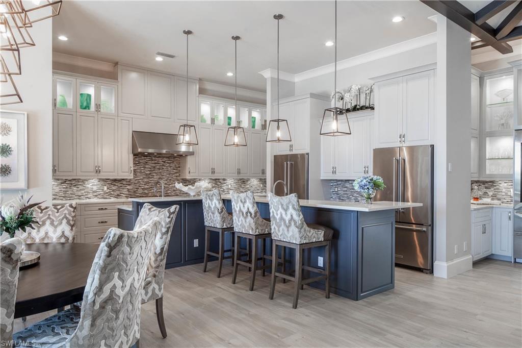 MARCO BEACH - Residential