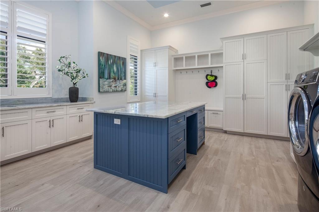 MARCO BEACH - Residential