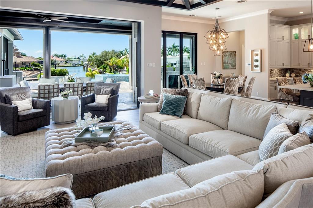 MARCO BEACH - Residential