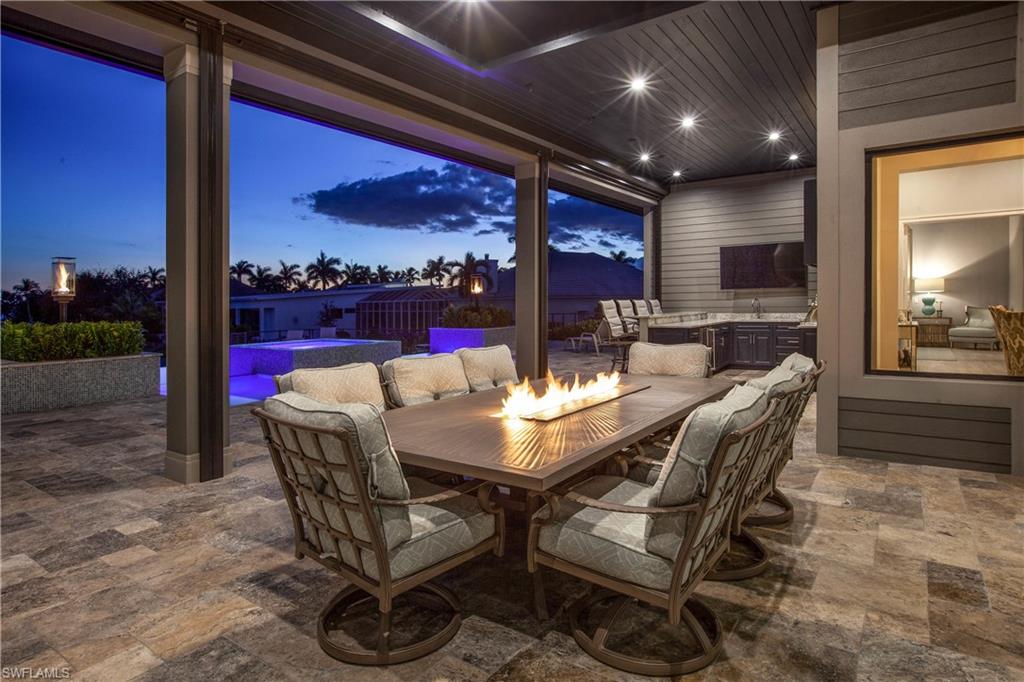 MARCO BEACH - Residential