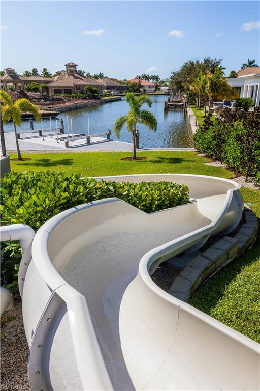 MARCO BEACH - Residential