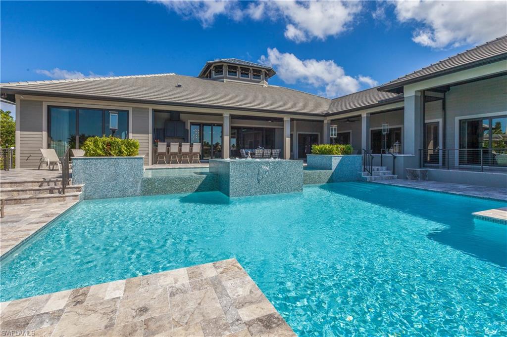 MARCO BEACH - Residential