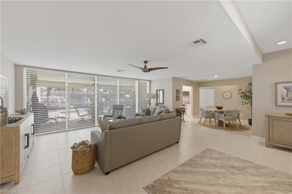 LITTLE HICKORY SHORES - Residential