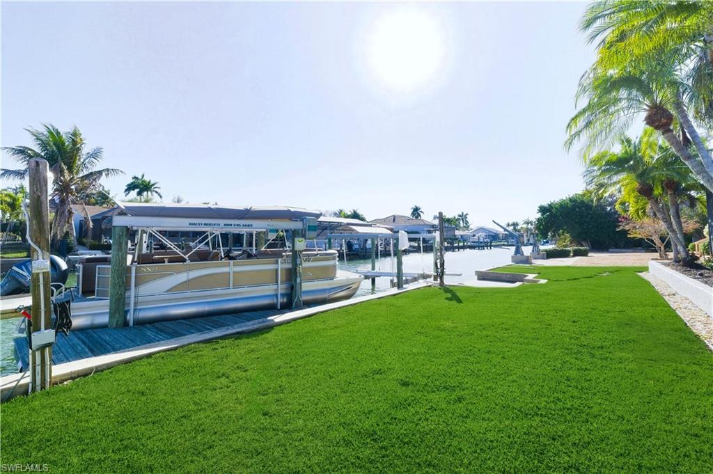 LITTLE HICKORY SHORES - Residential