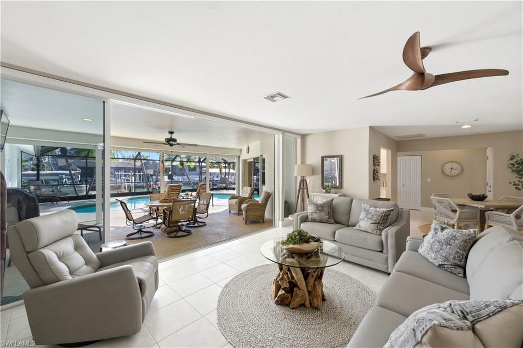 LITTLE HICKORY SHORES - Residential