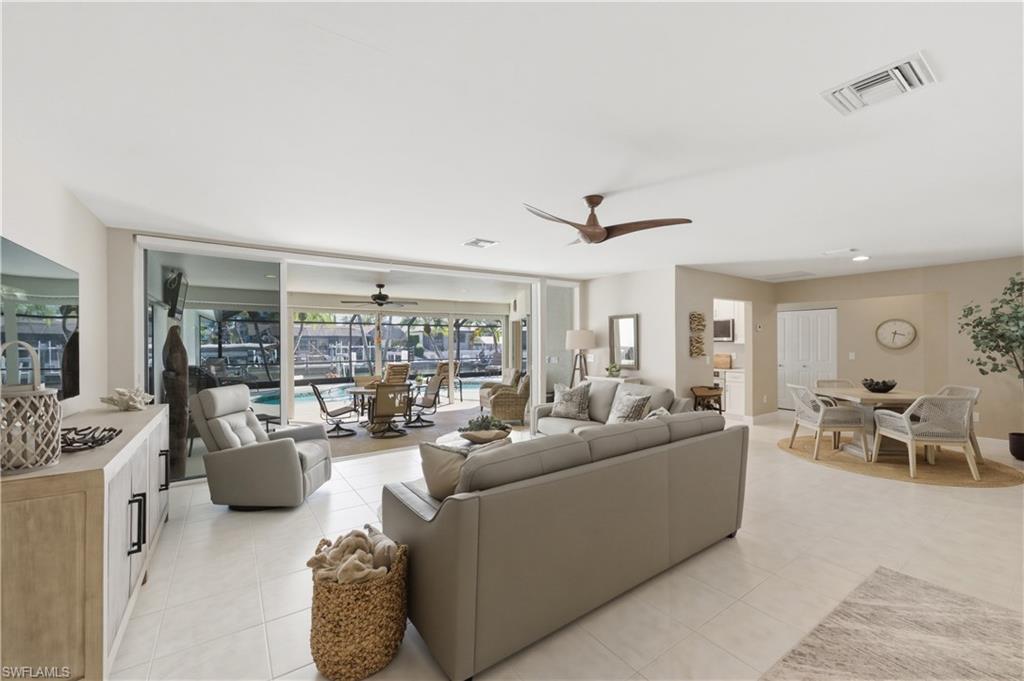 LITTLE HICKORY SHORES - Residential