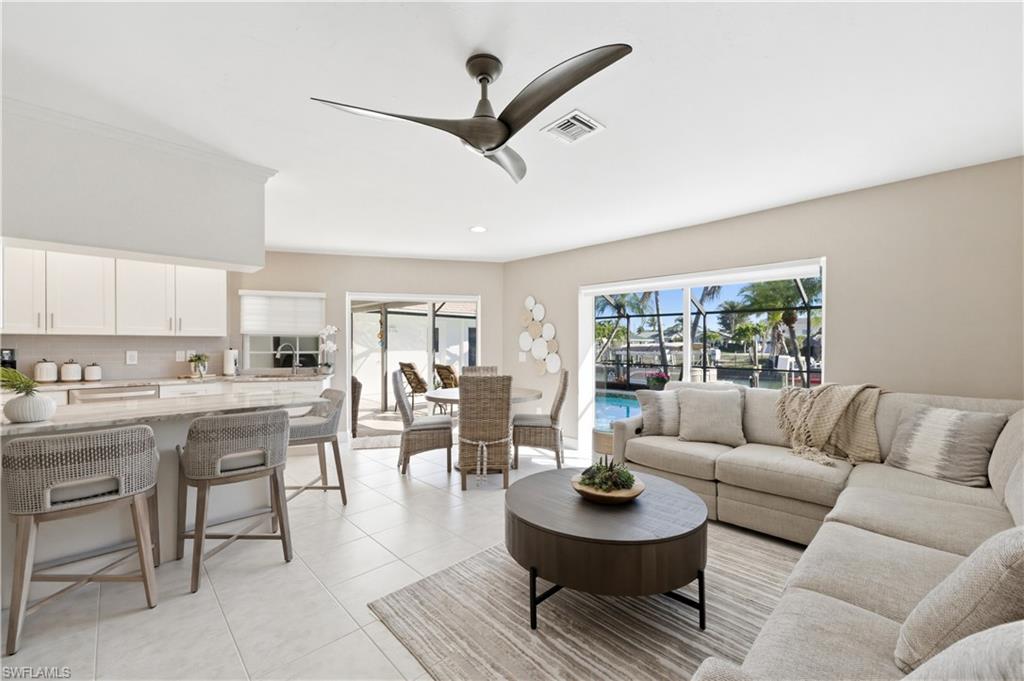 LITTLE HICKORY SHORES - Residential