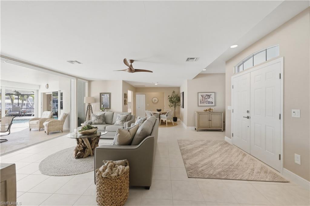 LITTLE HICKORY SHORES - Residential