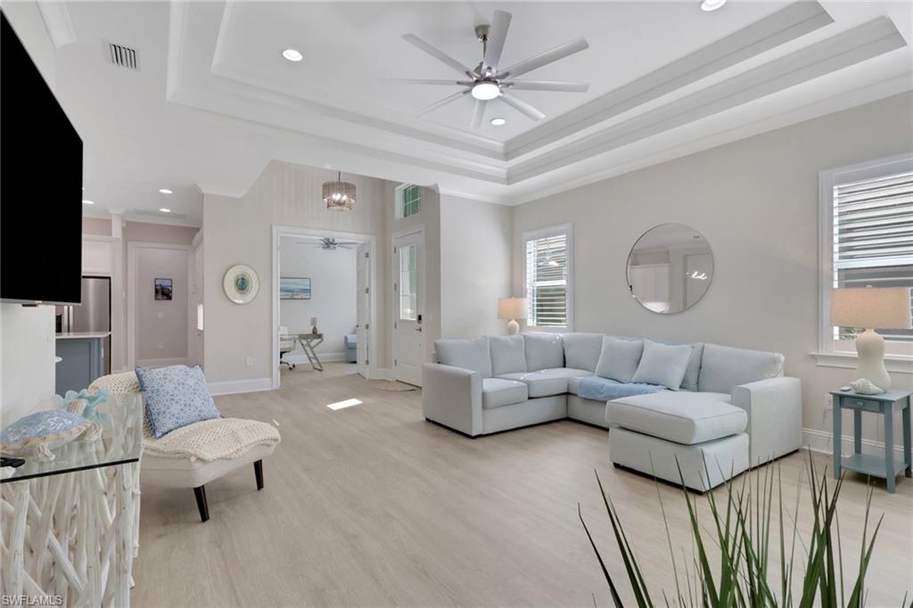 ISLES OF COLLIER PRESERVE - Residential